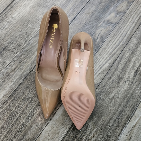 Shoes - Picture 3 of 3